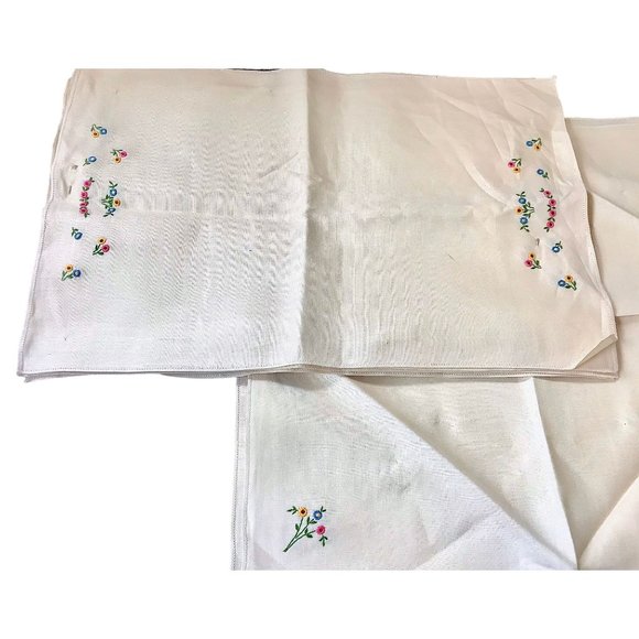 Vintage Linen Napkins and Doilies Made in Belgium with Tags 4 napkins 4 doilies - Picture 4 of 8